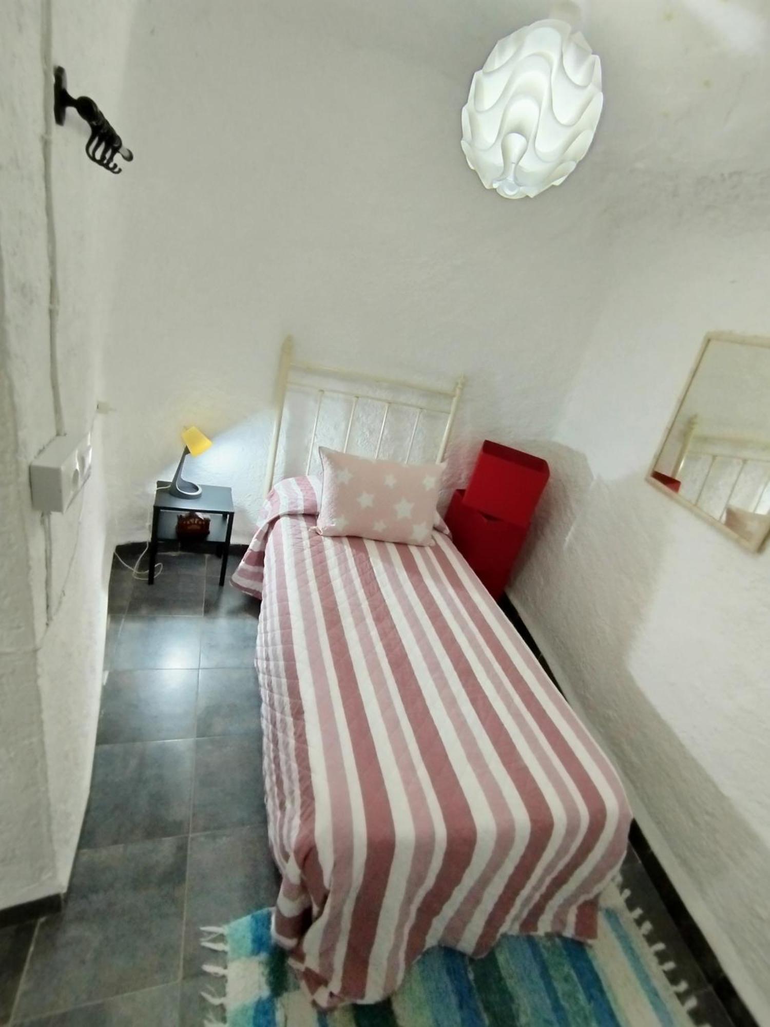 Cueva La Loli Villa Guadix Exterior photo